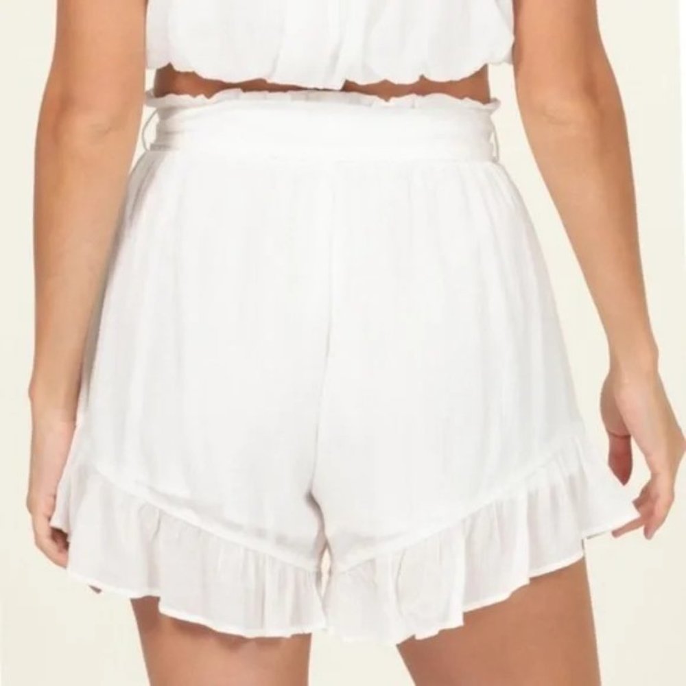 LOOK AT THESE BEAUTIFUL SHORTS, LINED, BEACHY SUMMER, TRINDY TIE WAIST. - Picture 4 of 4